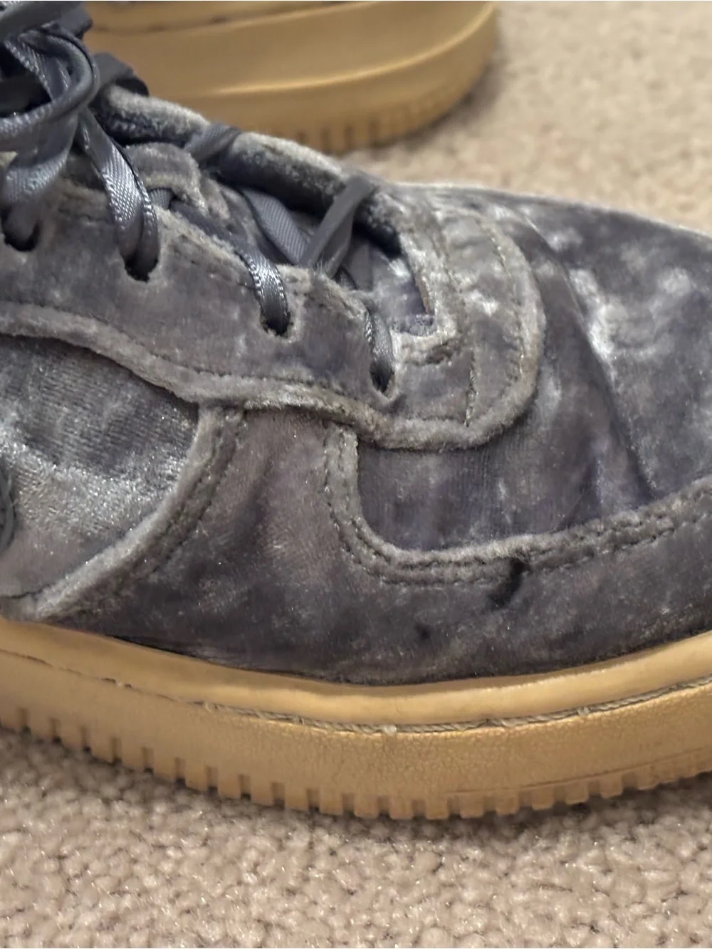 Nike Air Force 1 Women’s Size 6 Crushed Velvet Low-Top Sneakers Dark Sky Blue